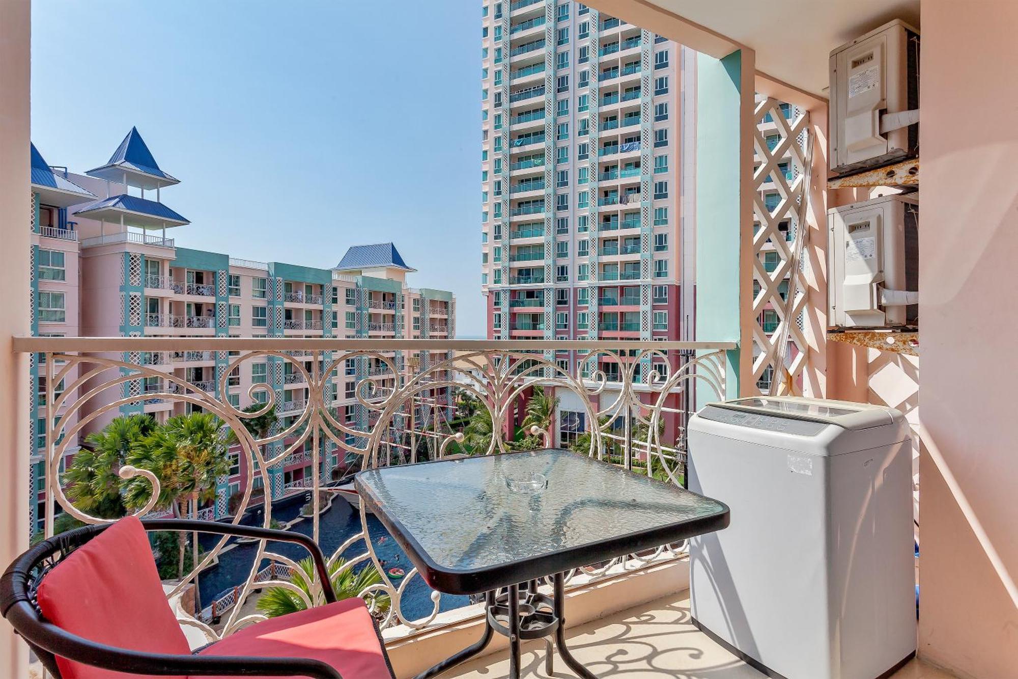 Grande Carribean L Family Stay L Pattaya L Luxury Views & Comfort Szoba fotó